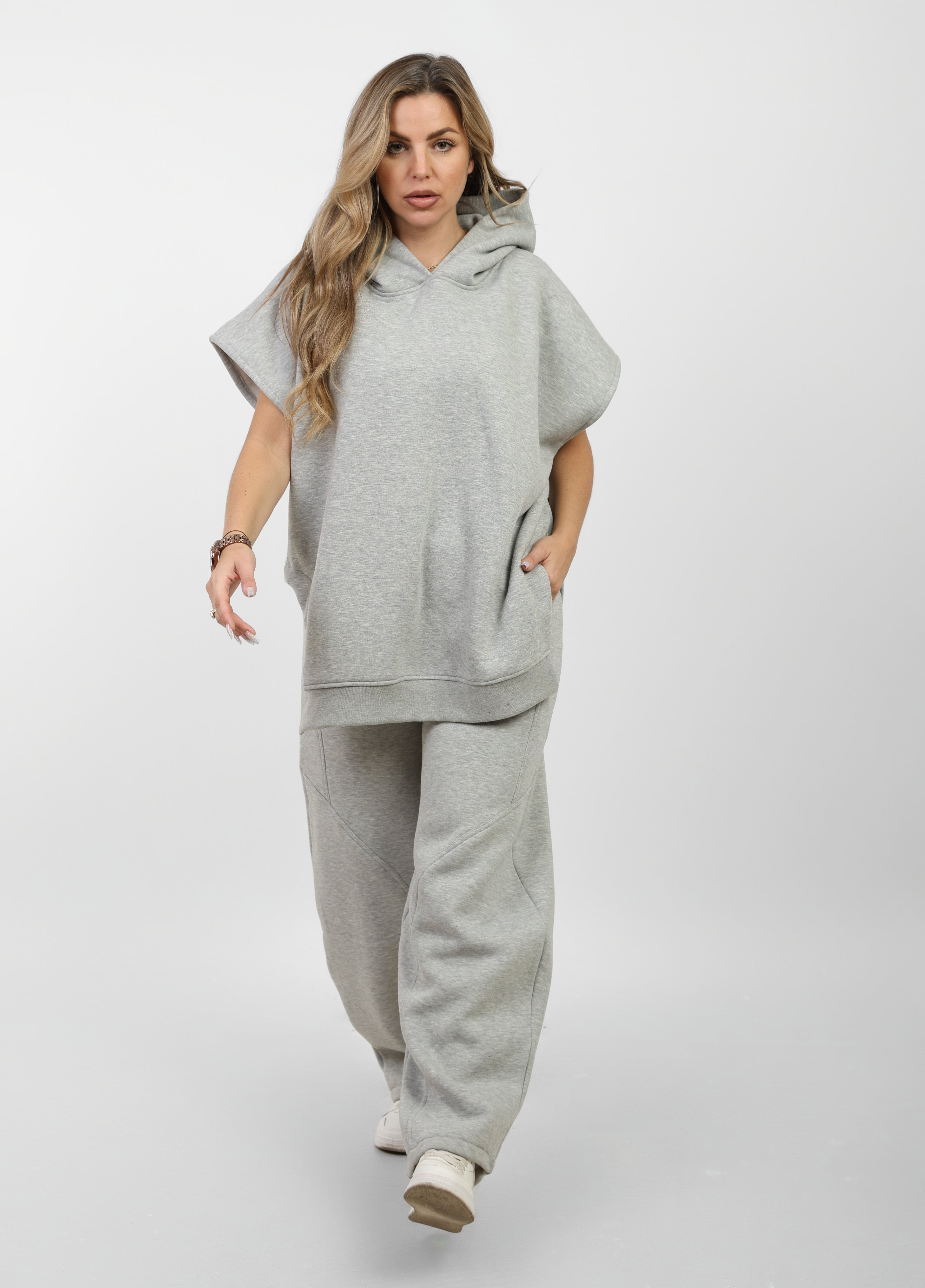 Sleeveless Edgy Sweatshirt